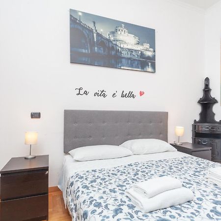 Pellegrino Piazza Navona Apartment Рим Екстер'єр фото